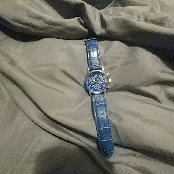 Blue band blue face watch - Picture 2 of 3